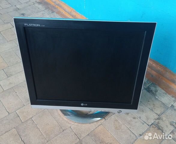 Монитор 19 дюймов LG L1953TR