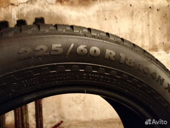 Nokian hakka 225 /60 R18