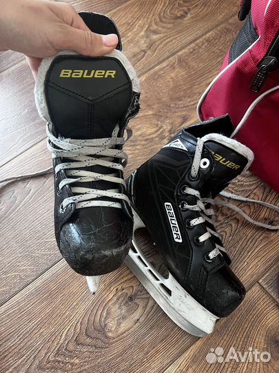 Хоккейные коньки bauer 32