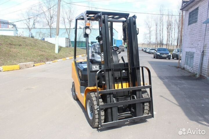 Вилочный погрузчик UN Forklift FD25, 2024