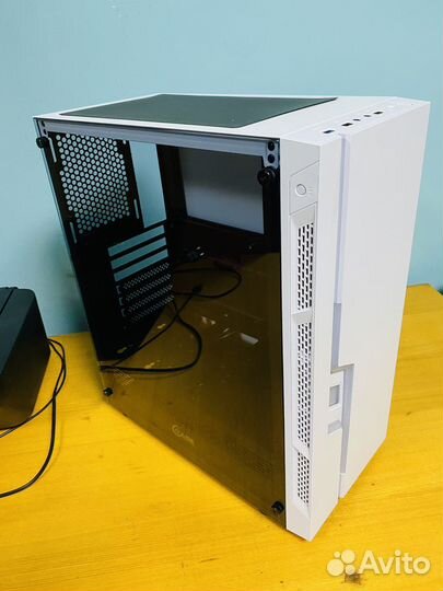 Корпус Powercase Maestro Z3 White 3120mm cmazw-F3