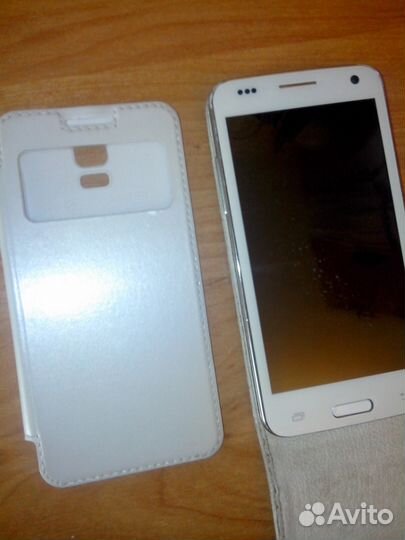 Ремешки для телефонов, чехлы, брелки для сотовых