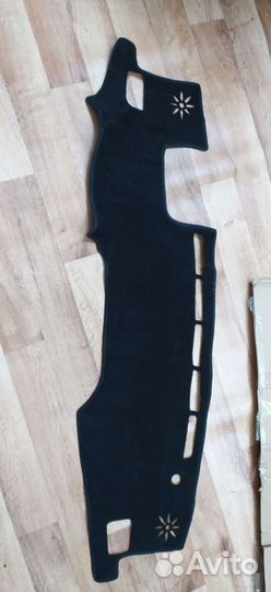 Коврик на приборную панель Toyota Highlander 2021