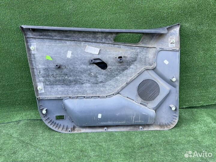 Обшивка двери передней правой Skoda Fabia I (1999—