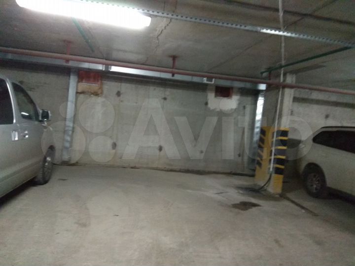 Машиноместо, 18 м²