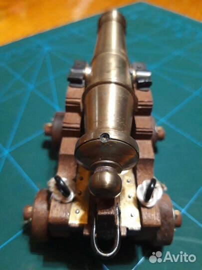 Модель старинной пушки