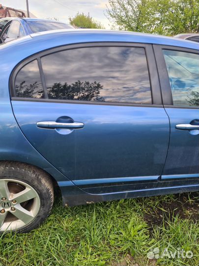 Двигатель Honda Civic 4D 2008 год 1,8