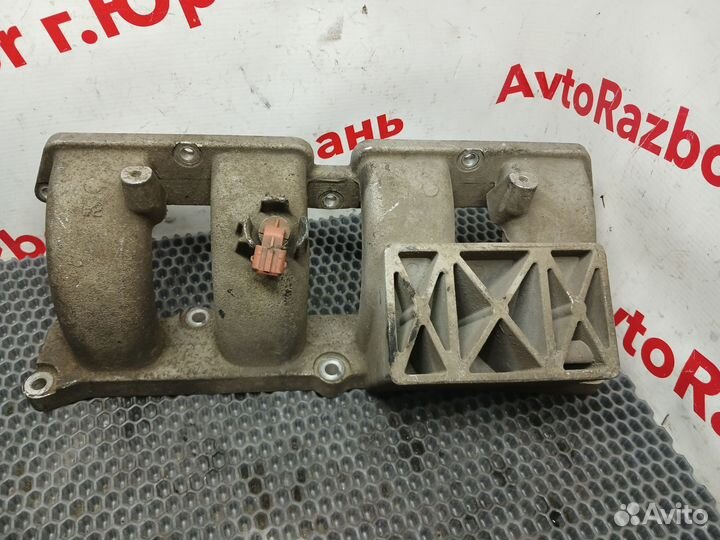 Коллектор впускной Renault Fluence 2.0