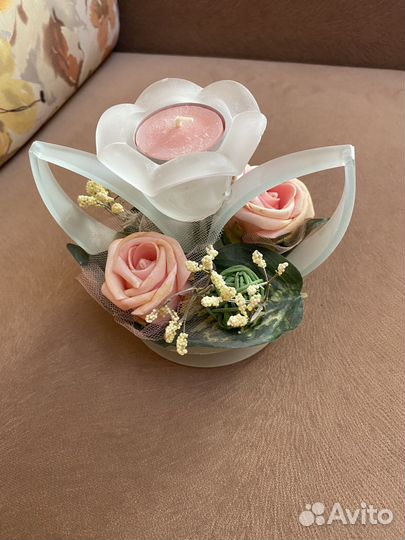 Подсвечник со свечой