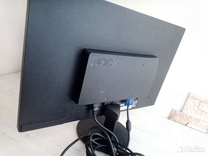 Монитор AOC широкоформатный 22,5