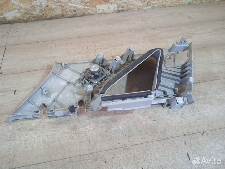 Обшивка багажника задняя правая Infiniti Fx S51