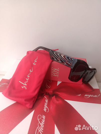 Солнцезащитные очки женские