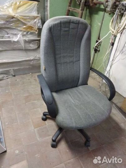 Стул кресло офисный бу