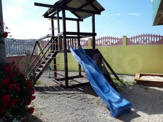 Комната 25 м², 1/3 эт.