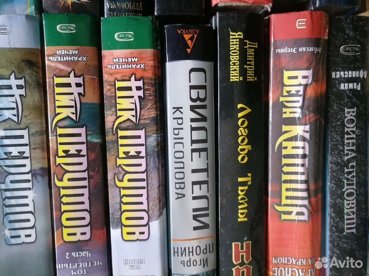 Продам книги