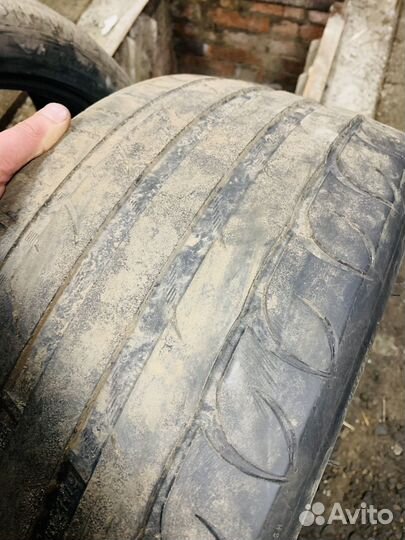 Hankook AH11 245/40 R19