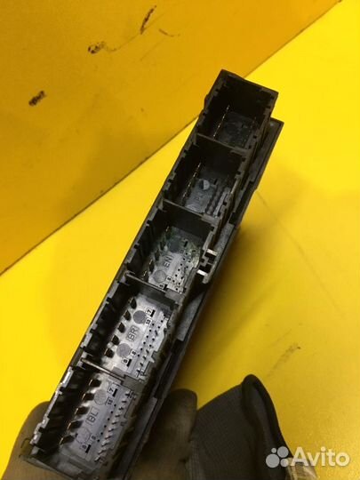 Блок управления центральным замком Ford Mondeo (3)