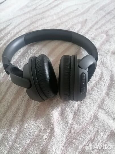 Беспроводные наушники jbl tune 560bt