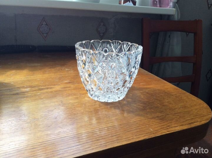 Хрустальная ваза