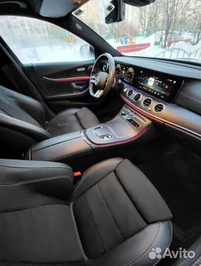 Водитель 2/2 для работы в бизнес на Mercedes