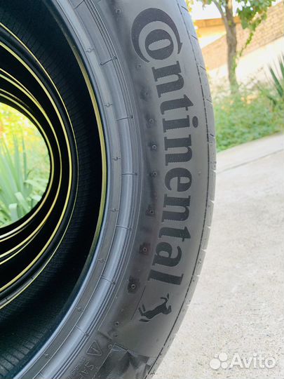 Continental PremiumContact 6 215/55 R17 94V