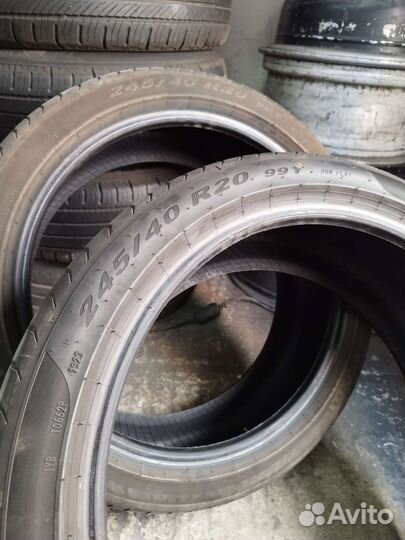 Pirelli P Zero 245/40 R20 99Y