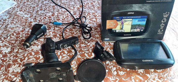 Навигатор ддя мото или снегохода Гармин зумо,б/у