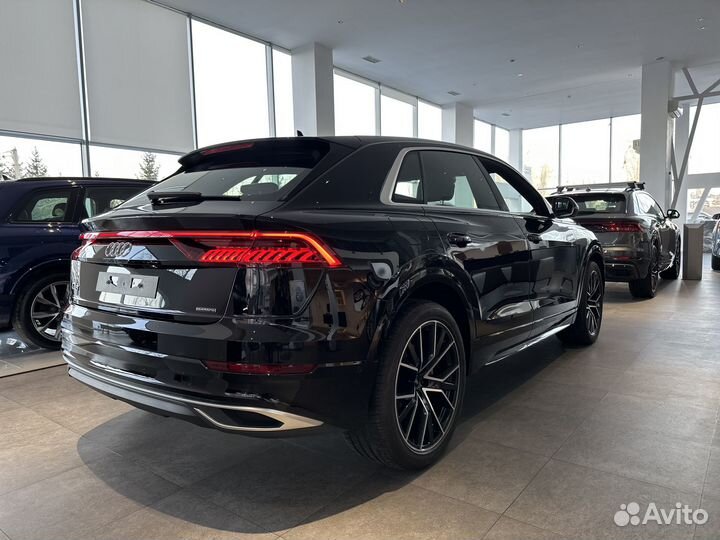 Audi Q8 3.0 AT, 2022, 5 км