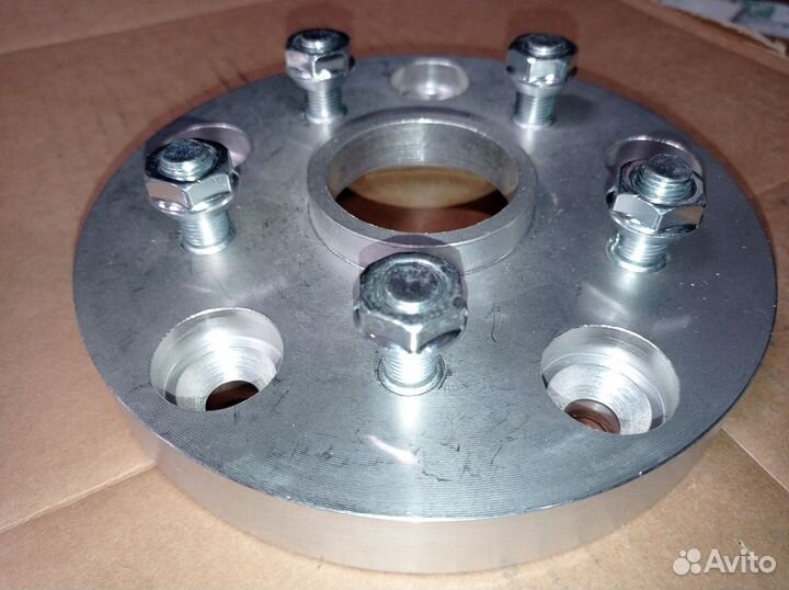 Проставка-адаптер переходная 5х139,7 - 5х114,3