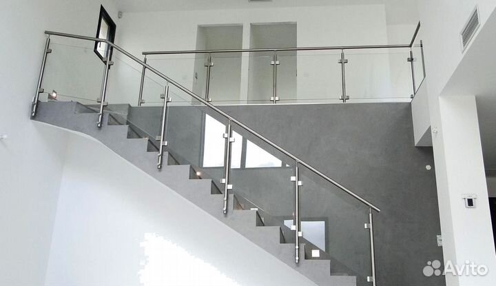 Стеклянные перила для лестниц