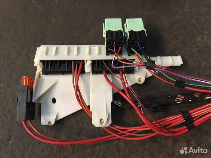 Блок предохранителей Bmw 5-Series E39 M54B25