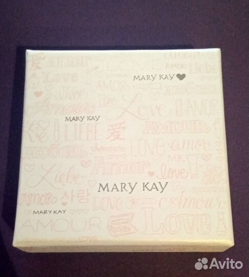 Браслет белый