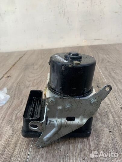 Блок abs Bmw 1 Series хетчбэк-5ти дв. M47D20 2005