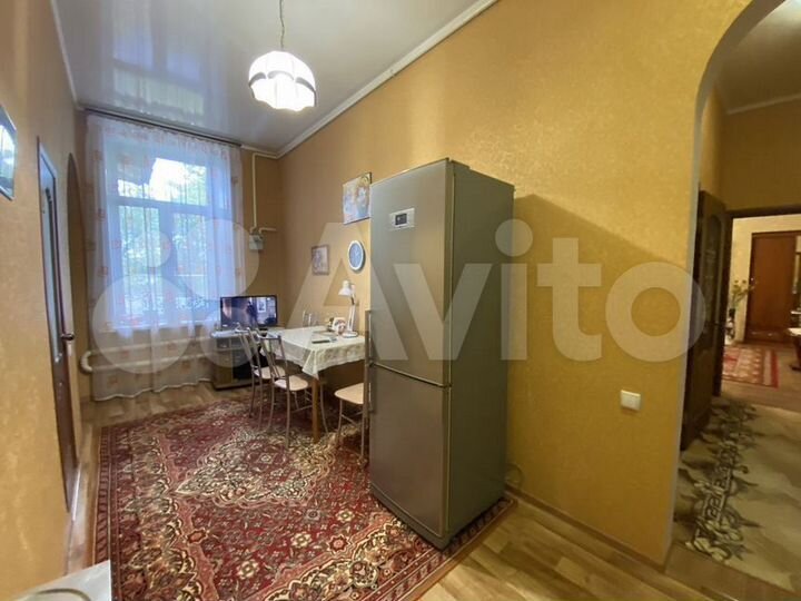 2-к. квартира, 64 м², 1/1 эт.