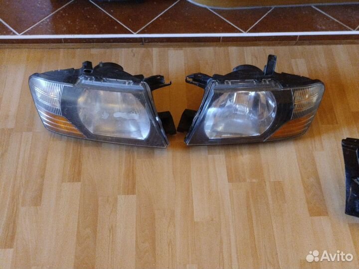 Фары koito 10087424