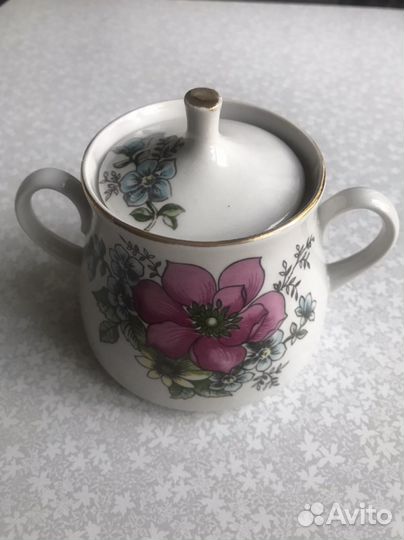 Сахарница (высота 8 см)