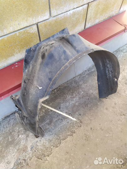 Клапан воздухана на Ауди 80