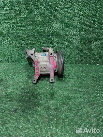 Компрессор кондиционера Nissan Bluebird Sylphy G10