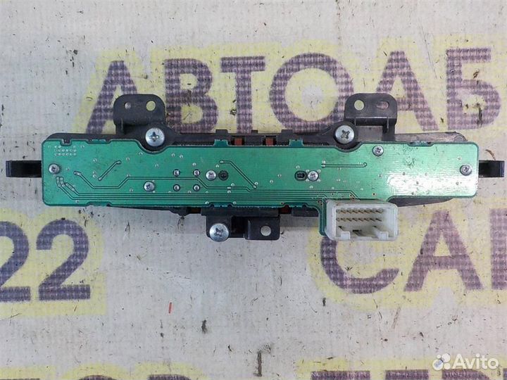 Кнопка аварийной сигнализации Mitsubishi Lancer 1