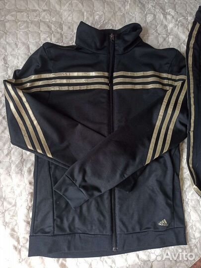 Спортивный костюм adidas