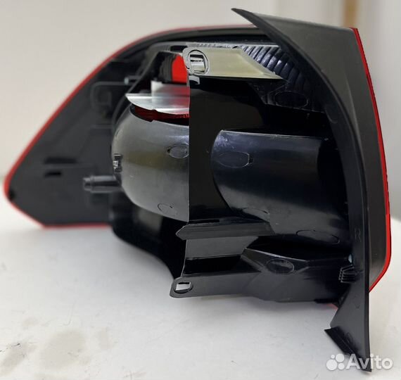 Фонарь задний правый Фольксваген Поло