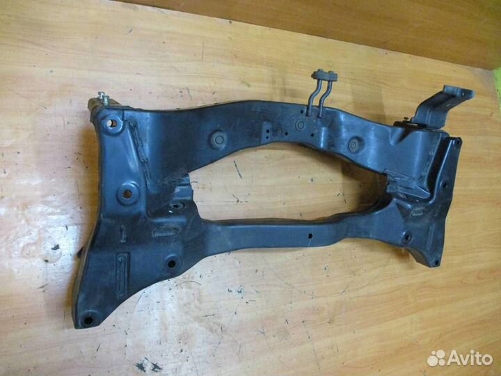 Подрамник задний Mitsubishi Outlander 1 (CU) 2002