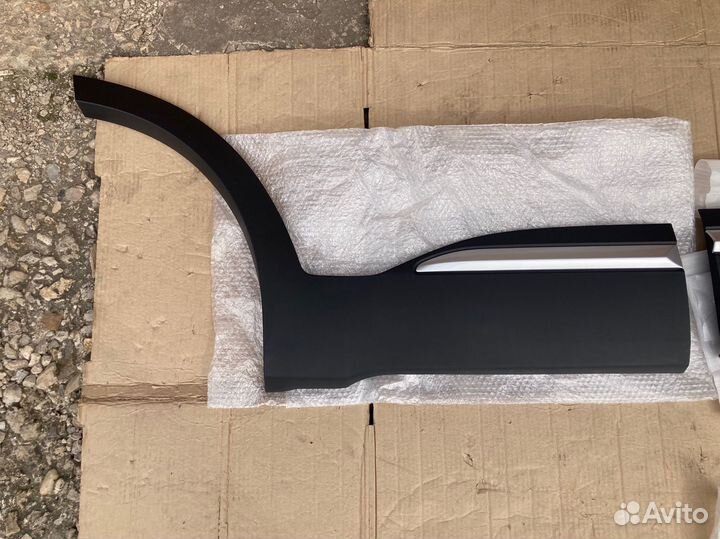 Молдинг двери новый оригинал Chery Tiggo 4