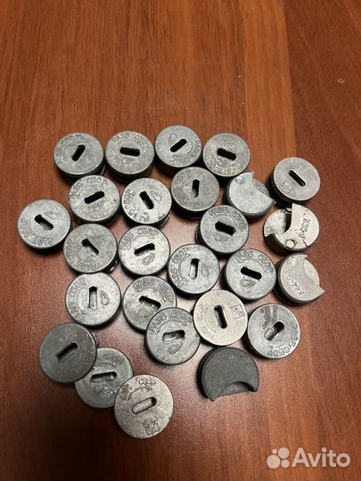 Мебельный эксцентриковый зажим и заглушки