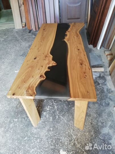 Мебель из массива дерева на заказ