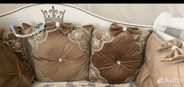 Кроватка детская и комод