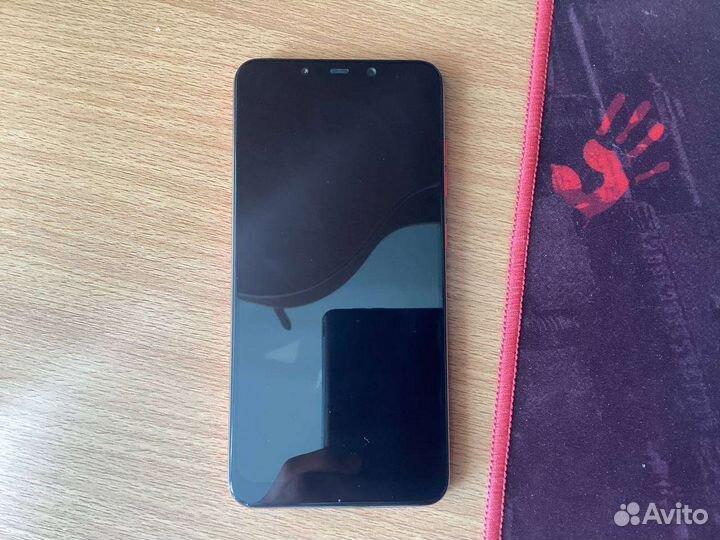 Смартфон poco F1