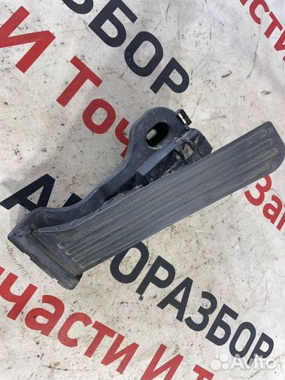 Педаль газа Skoda Octavia лифтбек 1800CC / 152HP