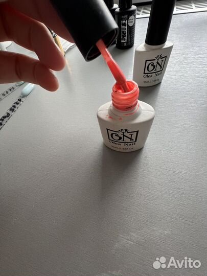 Гель-лаки, одноразовые файлы и основы сталлекс