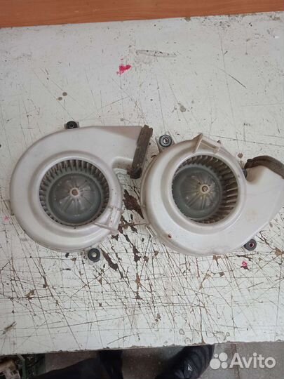 Моторчик печки задний mitsubishi chariot grandis